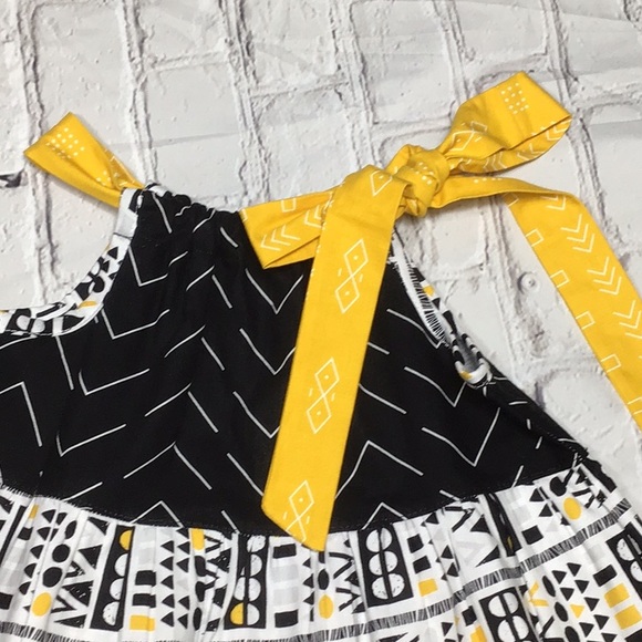 Beautiful Hand Made Pillow Case Dress 3-4t - Picture 3 of 4